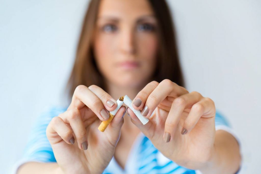 Hastalıklardan Korunmak için Evde Kesinlikle Sigara İçmeyin