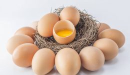Çiğ Yumurta Zararlı mı? Hangi Vitaminleri İçermektedir?