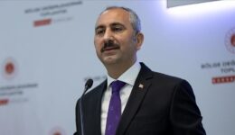 Adalet Bakanı Gül, Türkiye yıkılmaz, Türkiye geçilmez