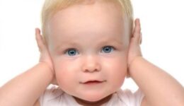 Bebeklerde Kulak Kaşıntısının Temel Nedenleri