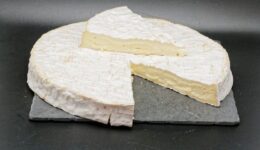 Brie Peyniri Hangi Yemeklerde Kullanılır? Kalorisi ve Faydaları Nelerdir?