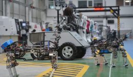 Dört ayaklı robot "Arat" geliştirilmeye devam ediyor
