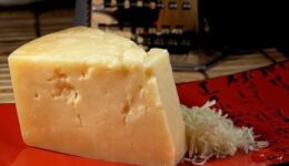 Kaşar Peyniri Nasıl Rendelenir?