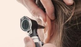 Kulak Tıkanıklığı Neden Olur